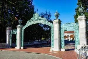 Ultimate Guide to the UC Berkeley M.E.T Program | Ivy Central