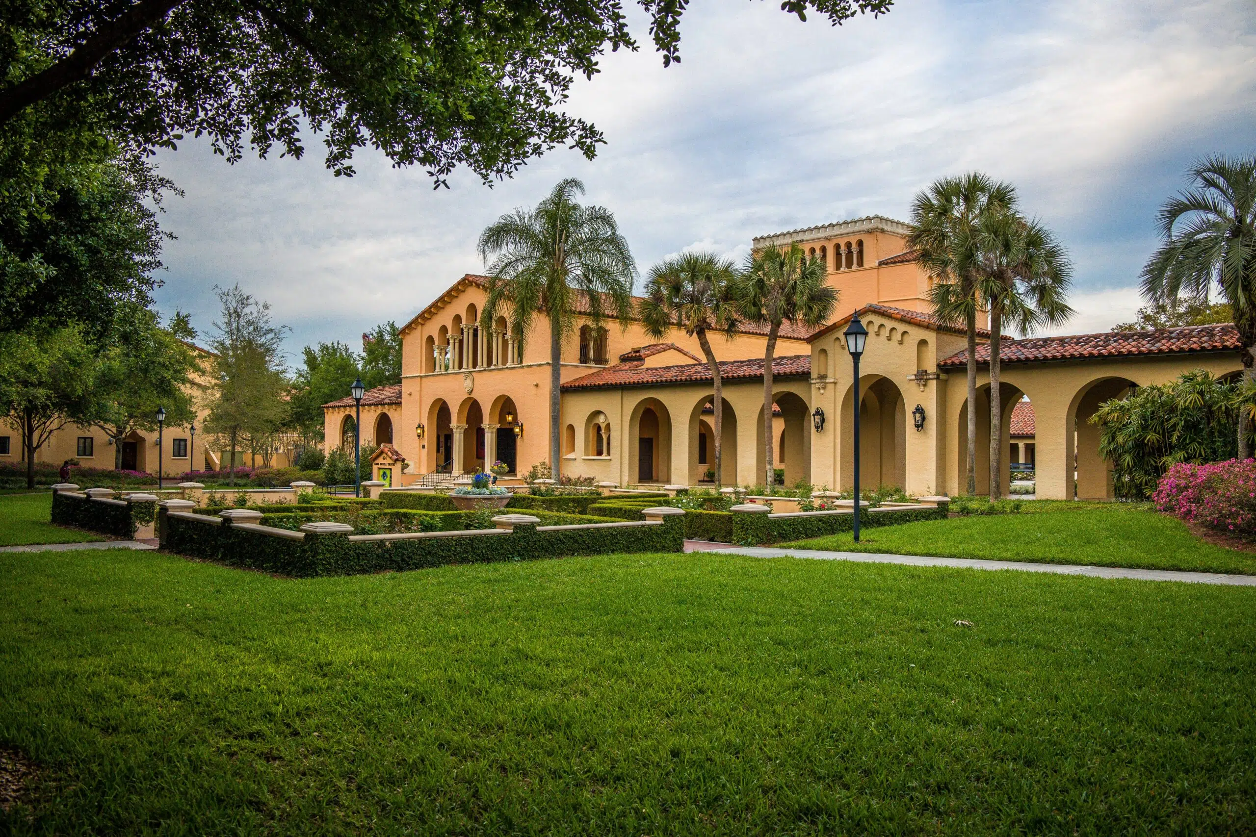 All You Need To Know About Rollins College